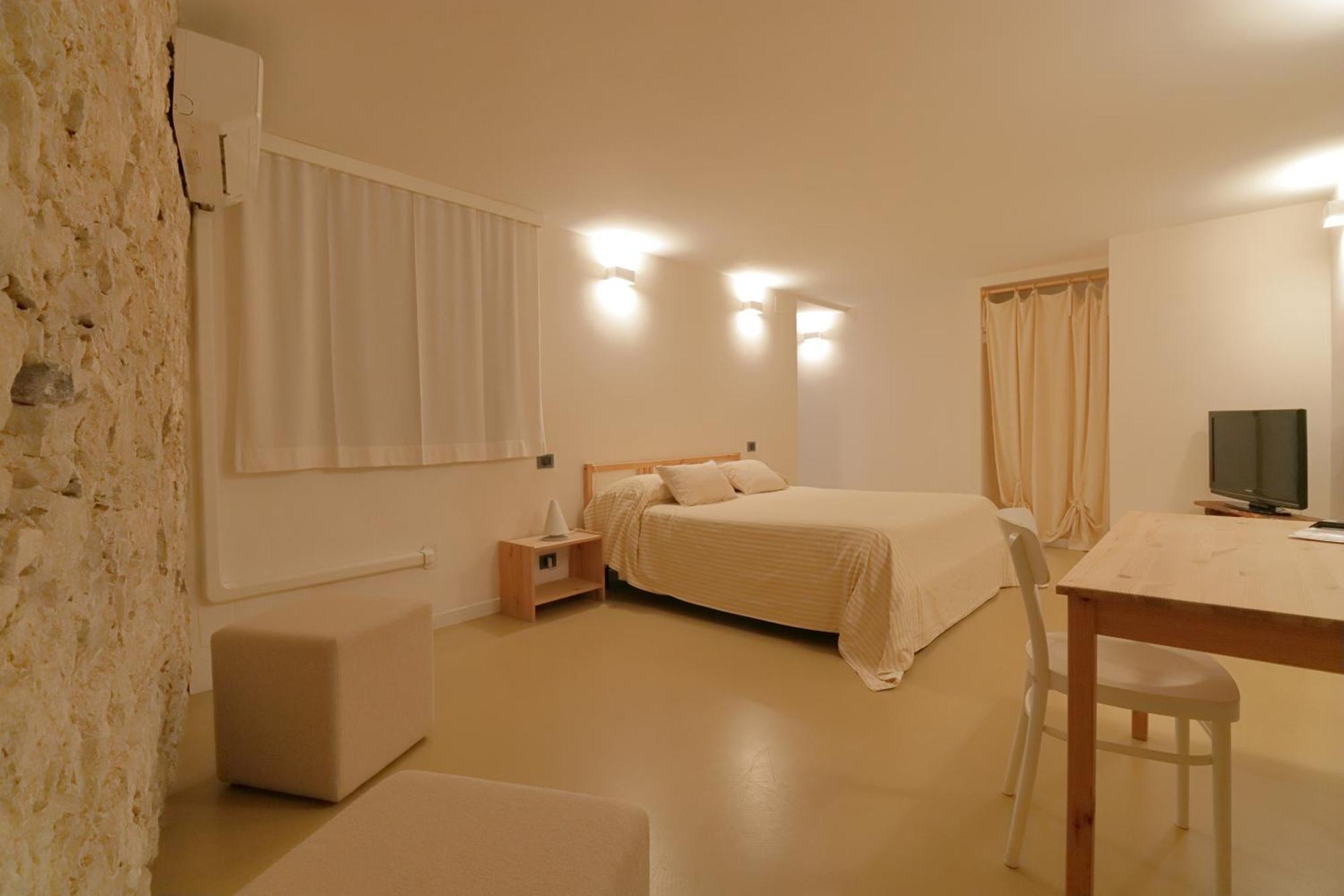 Al Postale 17 Bed & Breakfast Erice Exterior photo